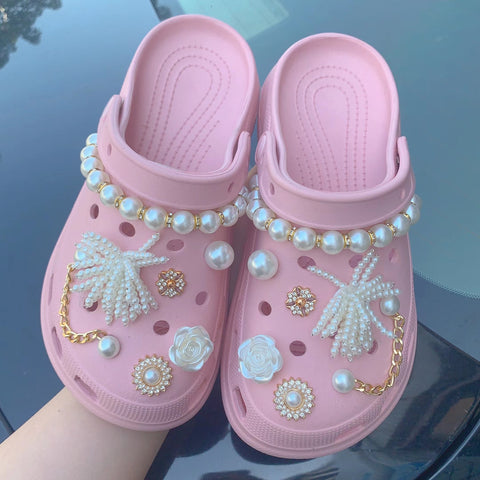 Trendy Hole Shoes Accessories Pearl Flower Chain